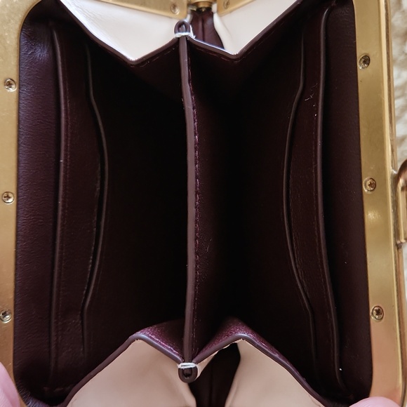 Adorable NWT Coach Disney X Bambi Kisslock Wallet 🤍🦌🩷 - Picture 10 of 16